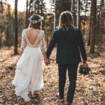 بررسی مسائل و مشکلات زوجین در دوران پیش از عقد و پس از عقد